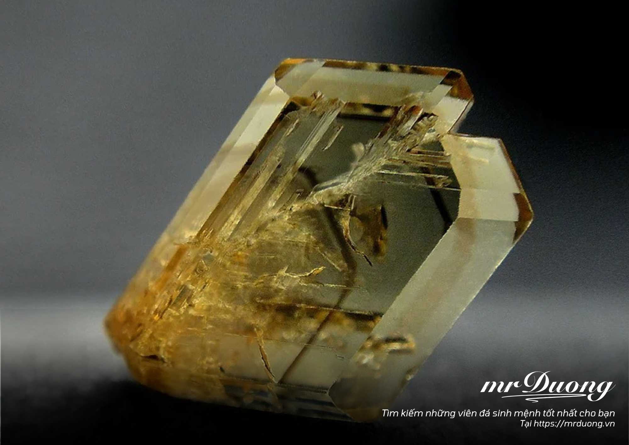 phan-loai-ho-hang-da-quy-ban-can-biet-Chrysoberyl