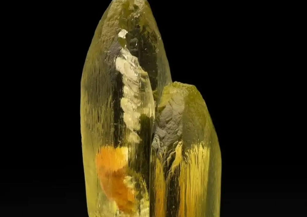 kien-thuc-ve-da-quy-heliodor-golden-beryl-dua-con-cung-gia-toc-beryl 1