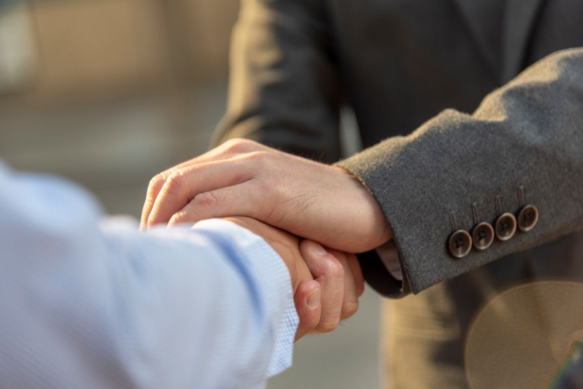 Điều bạn nghĩ sẽ quyết định điều bạn sống – Sự thật đơn giản mà cả đời mới hiểu