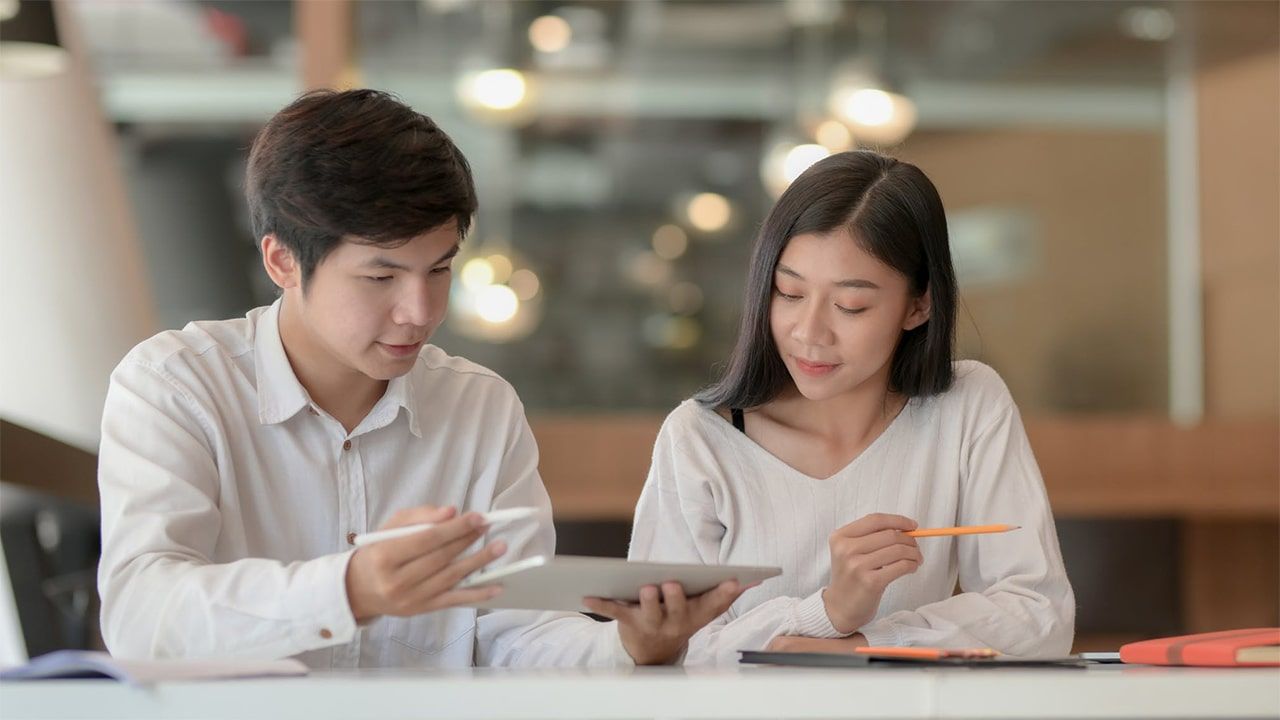 Sếp tốt là may mắn, đồng nghiệp tốt là tài sản