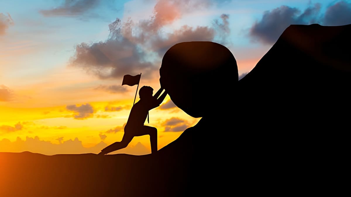 Cố gắng không phải để hơn người khác, mà để hơn chính mình hôm qua. Hành trình phát triển bản thân tạo nên giá trị và thành công bền vững mỗi ngày.