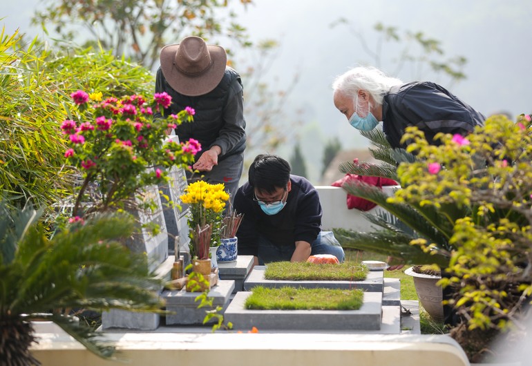 Tảo mộ , phong tục truyền thống của người dân Việt Nam ngày tết