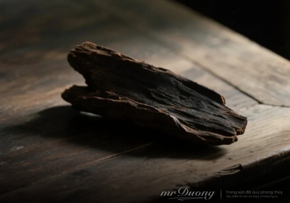 boc-phot-tram-huong-rat-khan-hiem-nhung-van-duoc-ban-tran-lan-tren-thi-truong-2