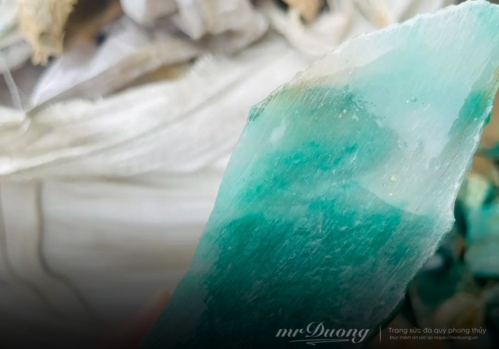 ngoc-bich-chau-phi-dung-de-bi-bip-khi-mua-ngoc-gia-tra-tien-that-6